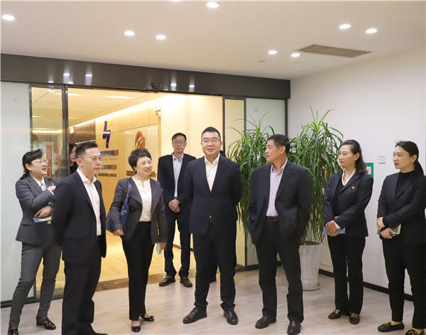 2023-5-11 西南聯(lián)交所、四川國興商務(wù)信息服務(wù)有限公司與貴州陽光產(chǎn)權(quán)交易所開展交流座談4.jpg