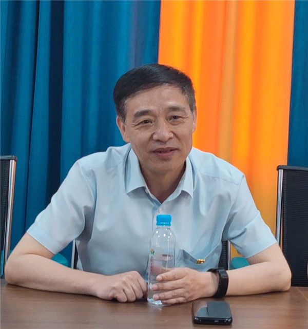 2023-6-21  貴州陽(yáng)光產(chǎn)權(quán)交易所開(kāi)展我們的節(jié)日·端午節(jié)主題實(shí)踐活動(dòng)暨鄉(xiāng)村振興調(diào)研活動(dòng)5.jpg