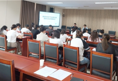 省農(nóng)交貴陽運(yùn)營中心在貴陽市云巖區(qū)成功開展貴陽市農(nóng)村產(chǎn)權(quán)流轉(zhuǎn)交易規(guī)范化試點(diǎn)建設(shè)專題培訓(xùn)會(huì)