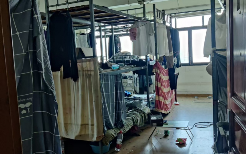 貴州省機(jī)關(guān)事務(wù)管理局國(guó)有資產(chǎn)管理服務(wù)中心貴陽(yáng)市云巖區(qū)花溪大道北段128號(hào)靈達(dá)新苑B棟3層1-3號(hào)、B1單元4層1號(hào)房屋招租