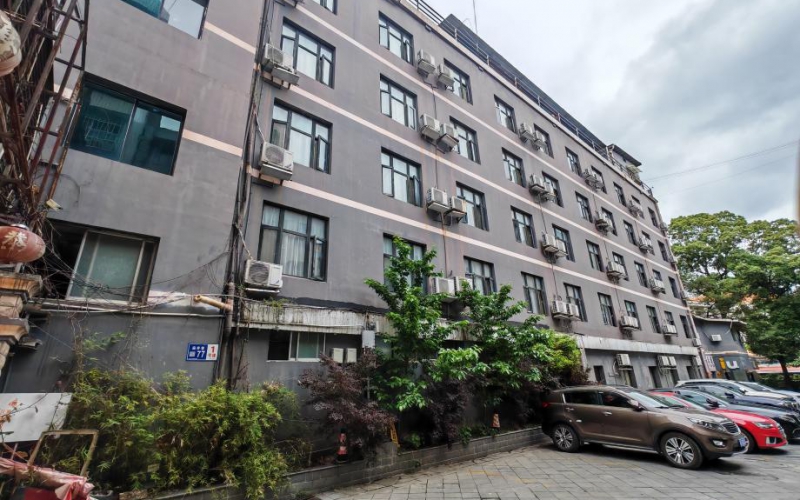 貴州省機關事務管理局國有資產(chǎn)管理服務中心貴陽市云巖區(qū)扁井巷77號1棟1-7層、餐廳、鍋爐房招租